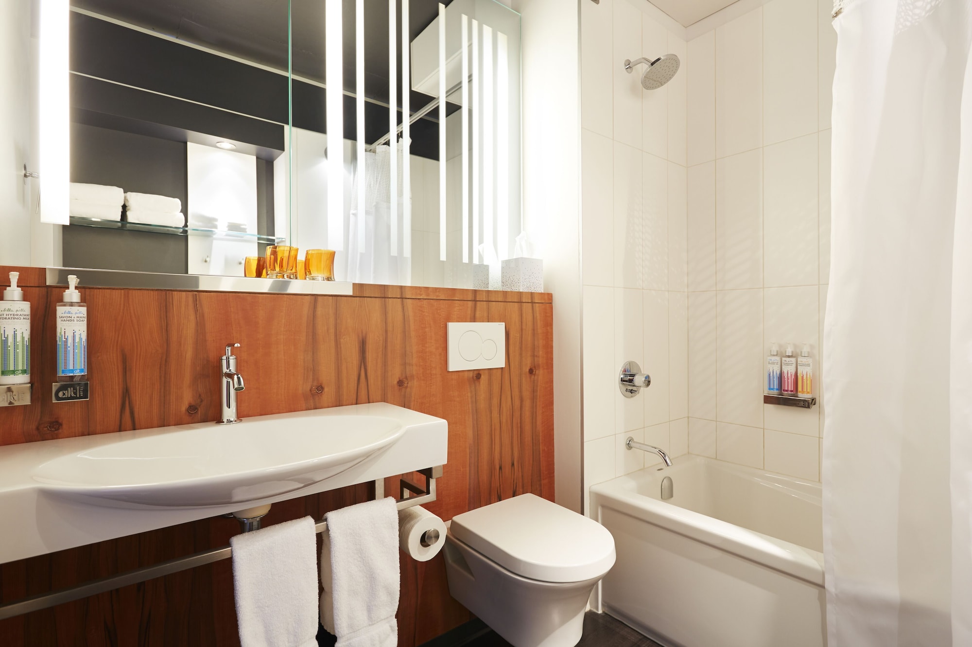 Alt Hotel Halifax Airport,Fall River>>Enfield,3 star