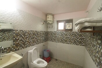 birders den eco friendly resort