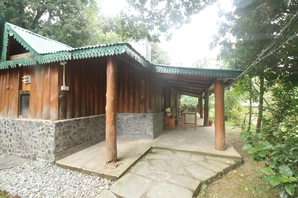 birders den eco friendly resort