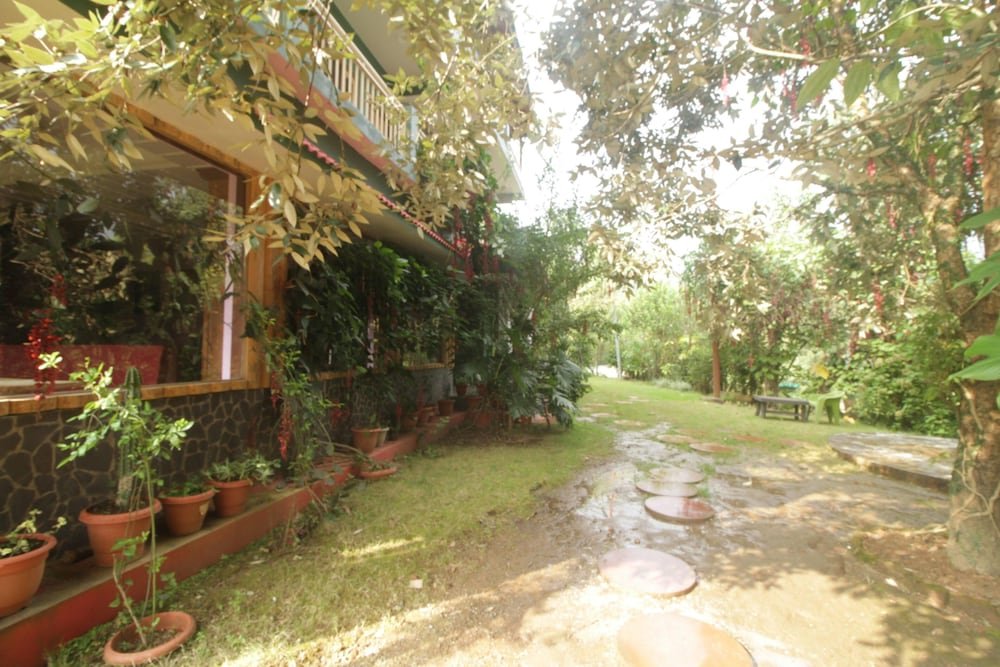 birders den eco friendly resort