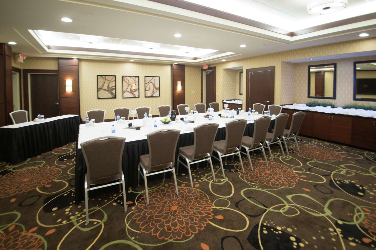 embassy suites by hilton fayetteville fort bragg