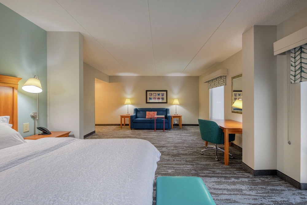 hampton inn wilmington university area smith creek station