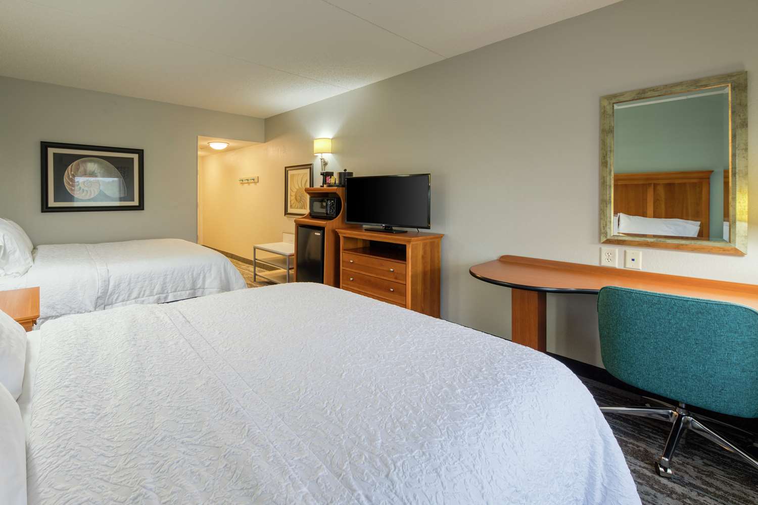 hampton inn wilmington university area smith creek station