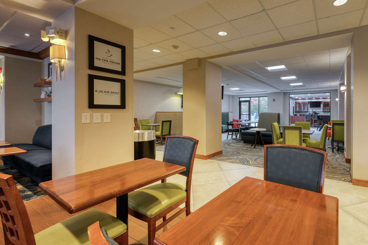 hampton inn wilmington university area smith creek station