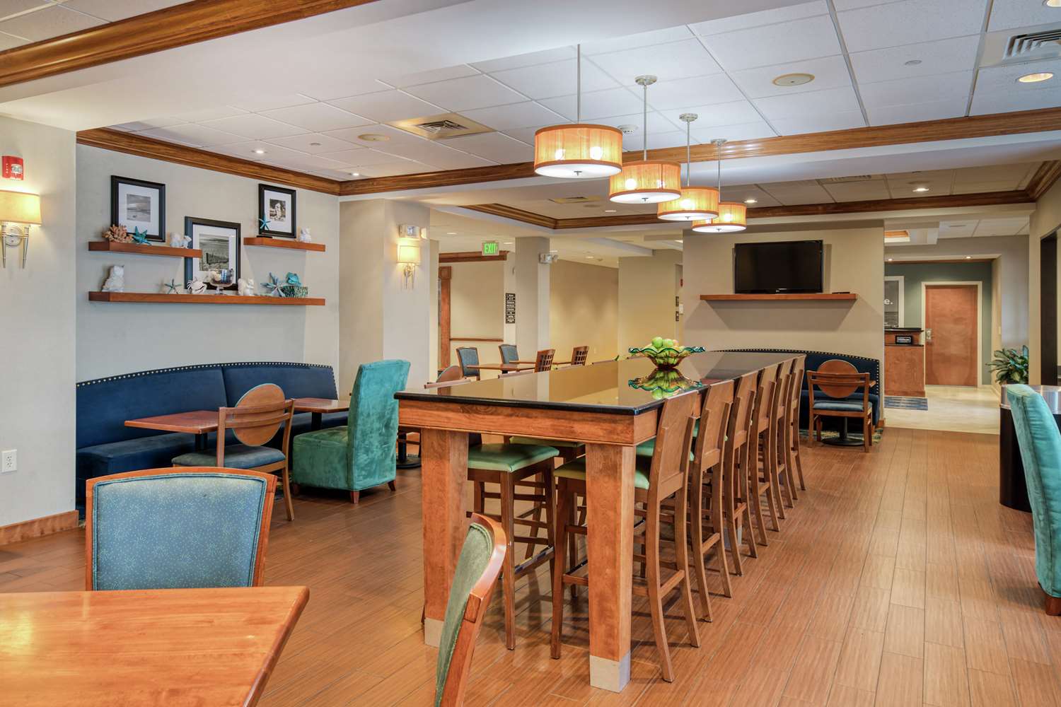 hampton inn wilmington university area smith creek station