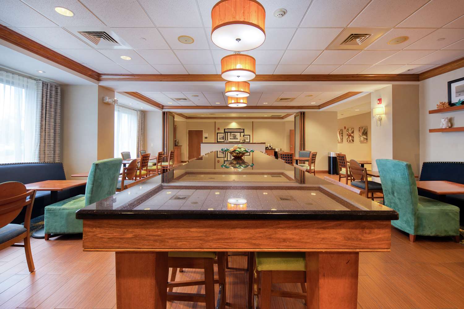 hampton inn wilmington university area smith creek station