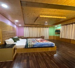 lotus cottages manali