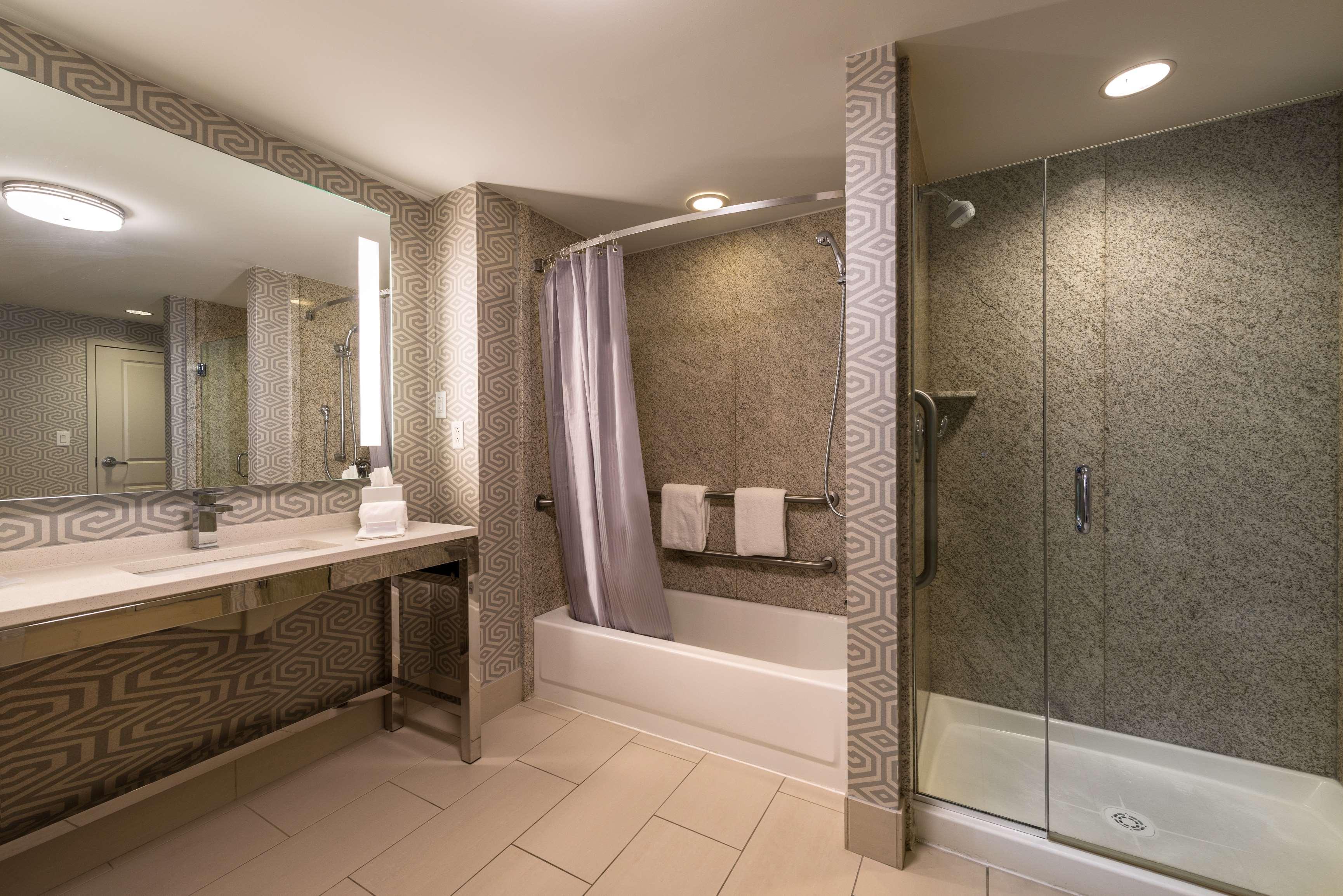 hilton garden inn portsmouth downtown
