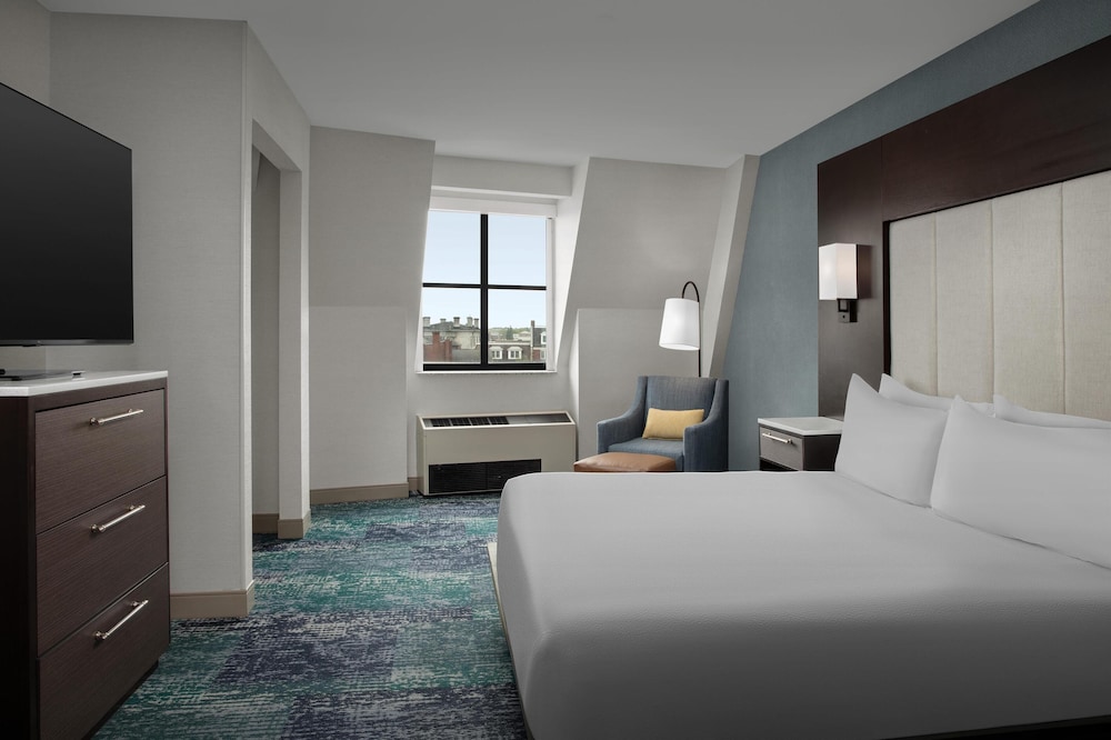 hilton garden inn portsmouth downtown