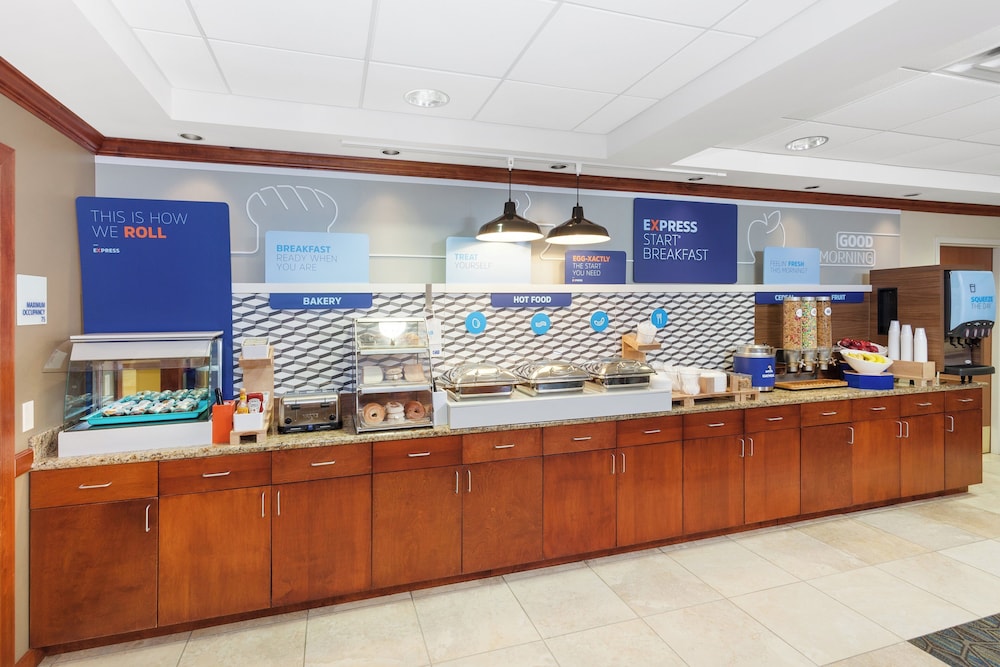 holiday inn express hotel and suites seabrook by ihg