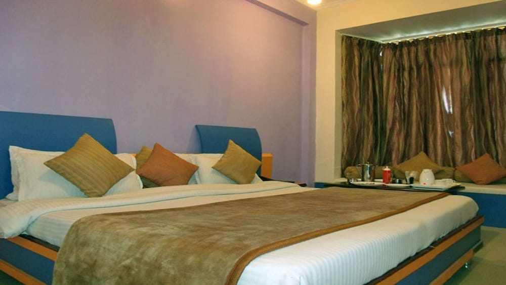 hotel majestic oak bush