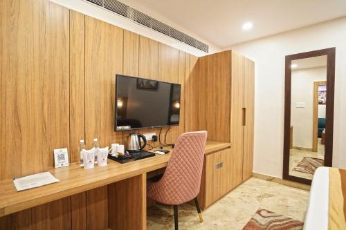 hotel ekta international by wb inn