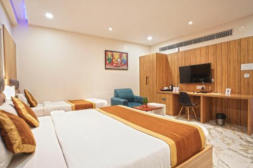 hotel ekta international by wb inn
