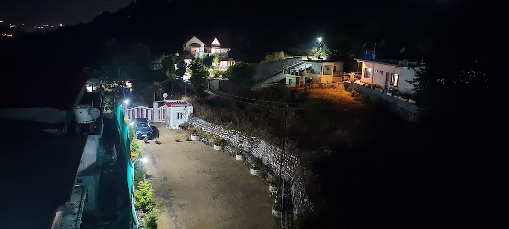 lakebreeze by sunrise