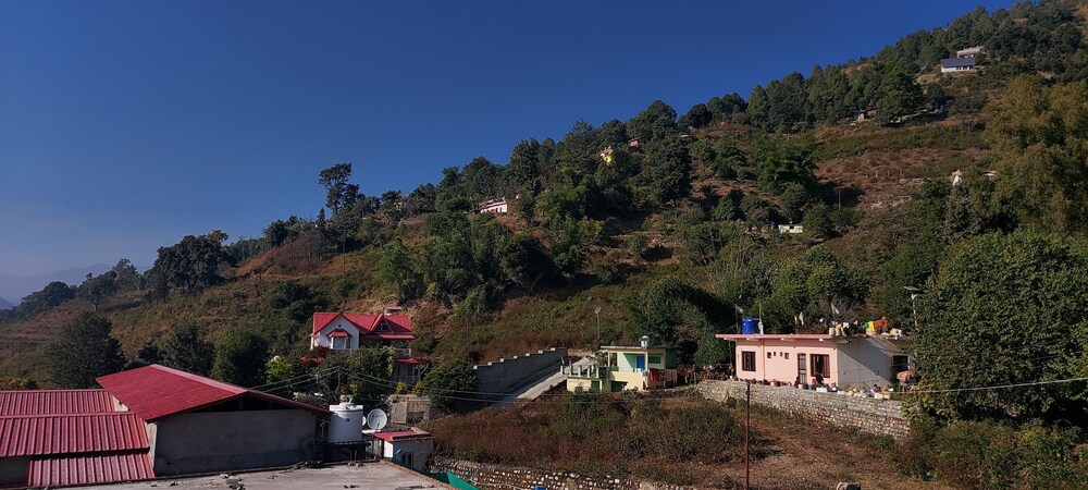 lakebreeze by sunrise