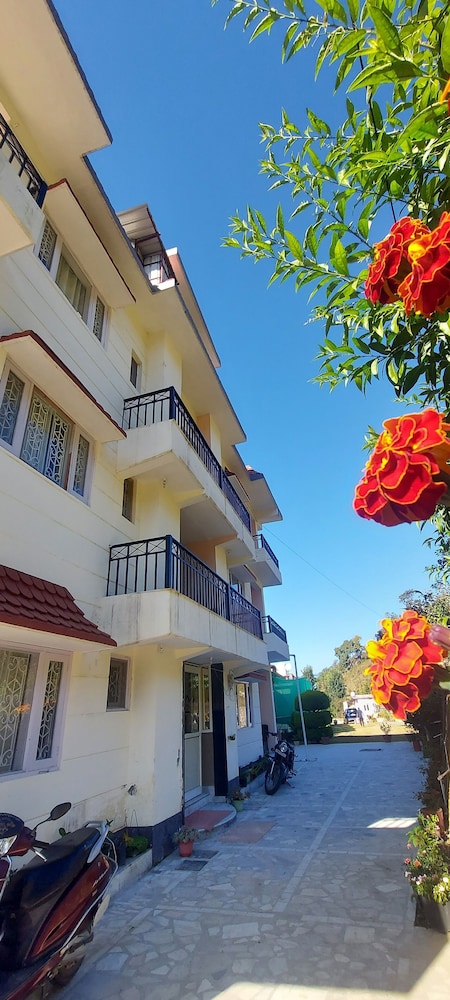 lakebreeze by sunrise