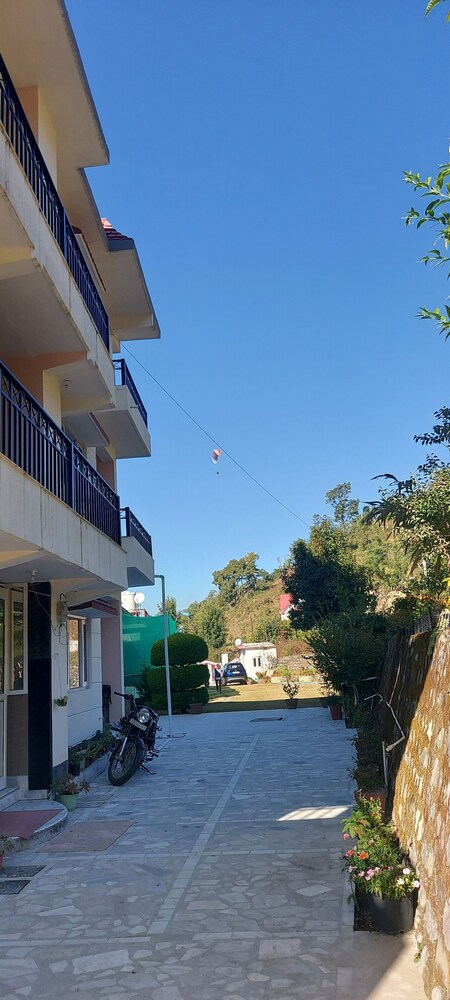 lakebreeze by sunrise