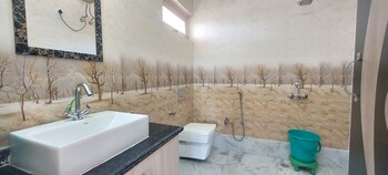 lakebreeze by sunrise