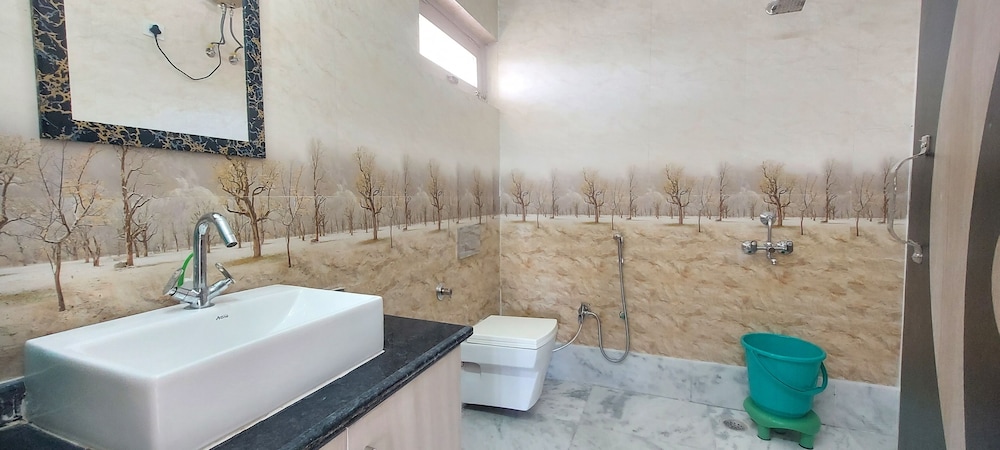 lakebreeze by sunrise