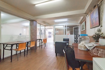 reddoorz near gedung sate 2