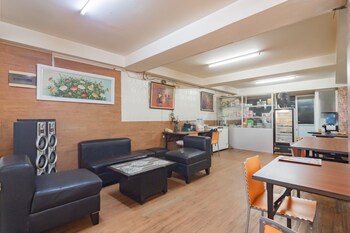 reddoorz near gedung sate 2