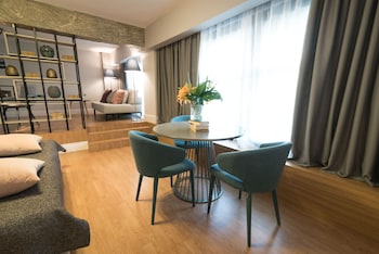 47 luxury suites