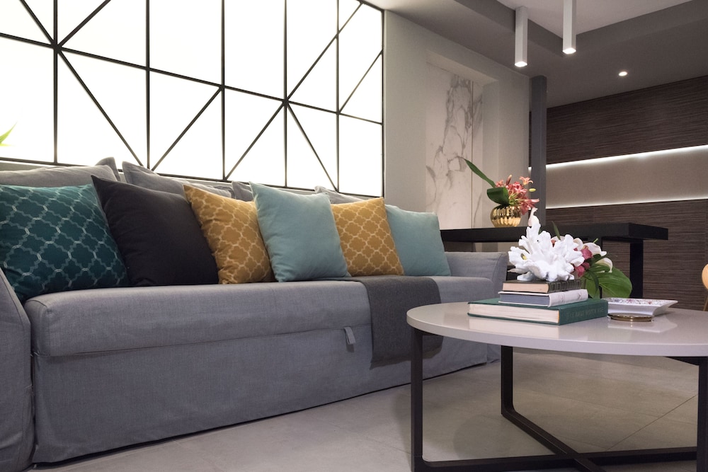 47 luxury suites