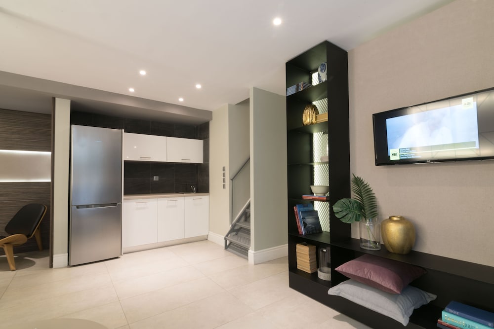 47 luxury suites