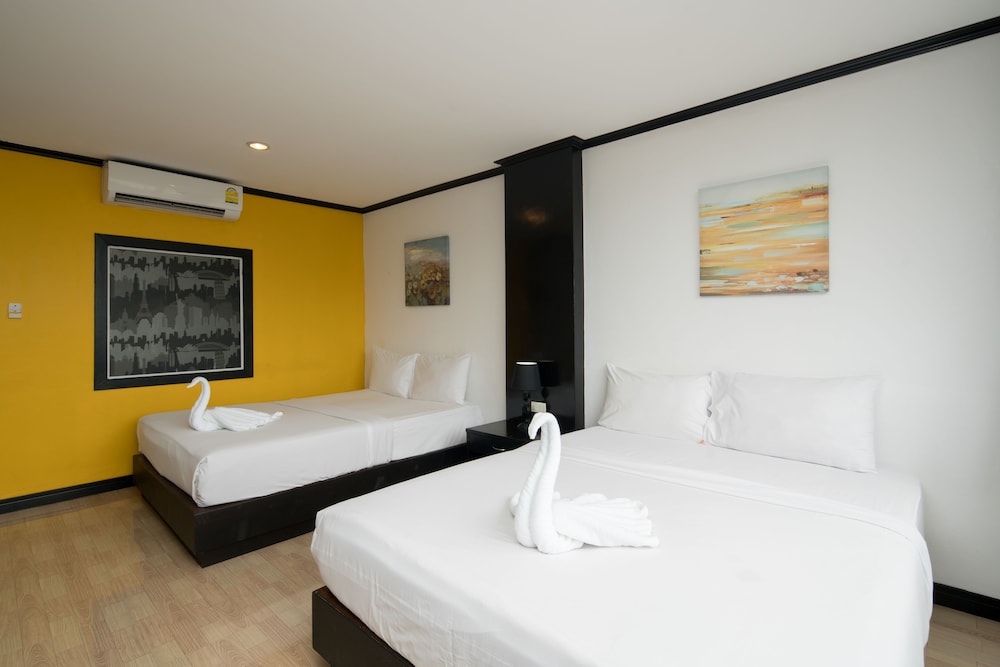 royal beach residence