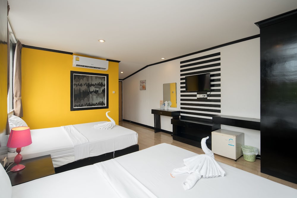 royal beach residence