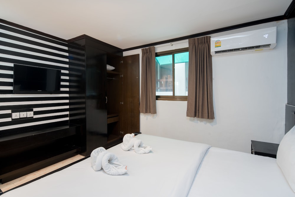 royal beach residence