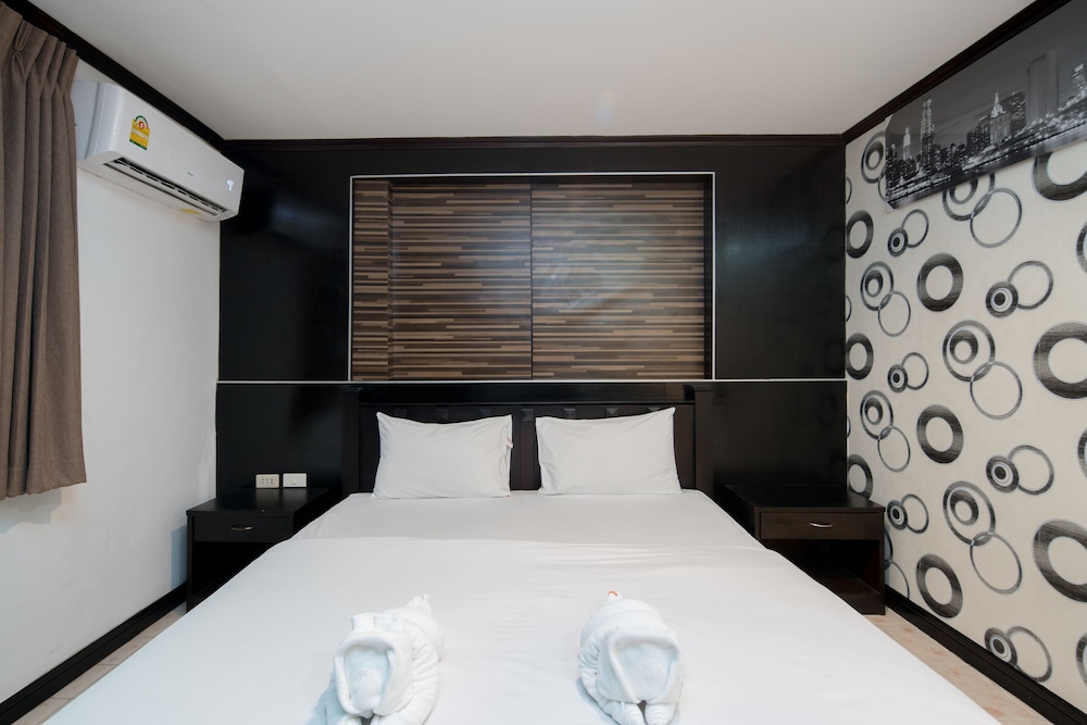 royal beach residence