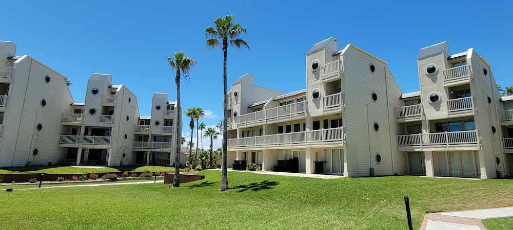 bahia mar 426