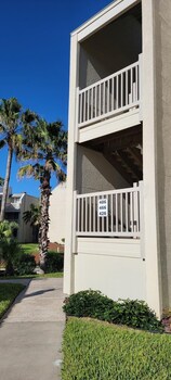 bahia mar 426