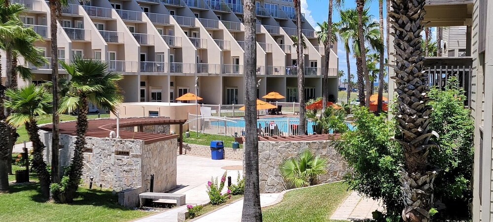 bahia mar 426