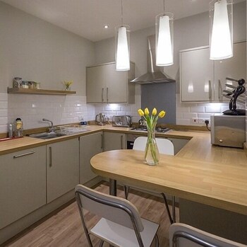 the lane apartment