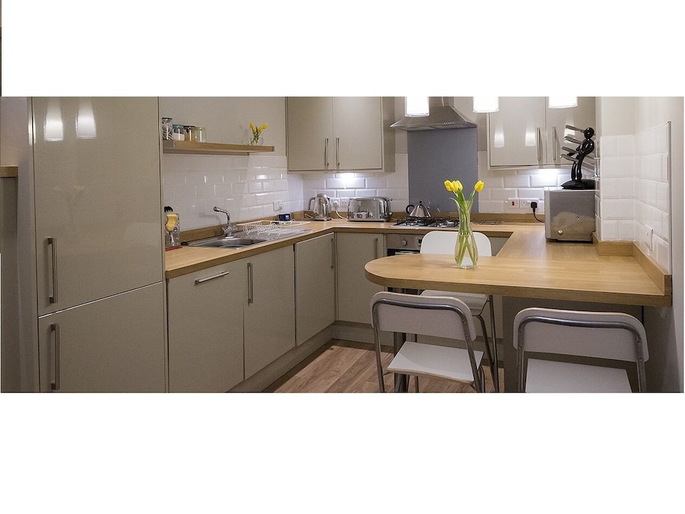 the lane apartment
