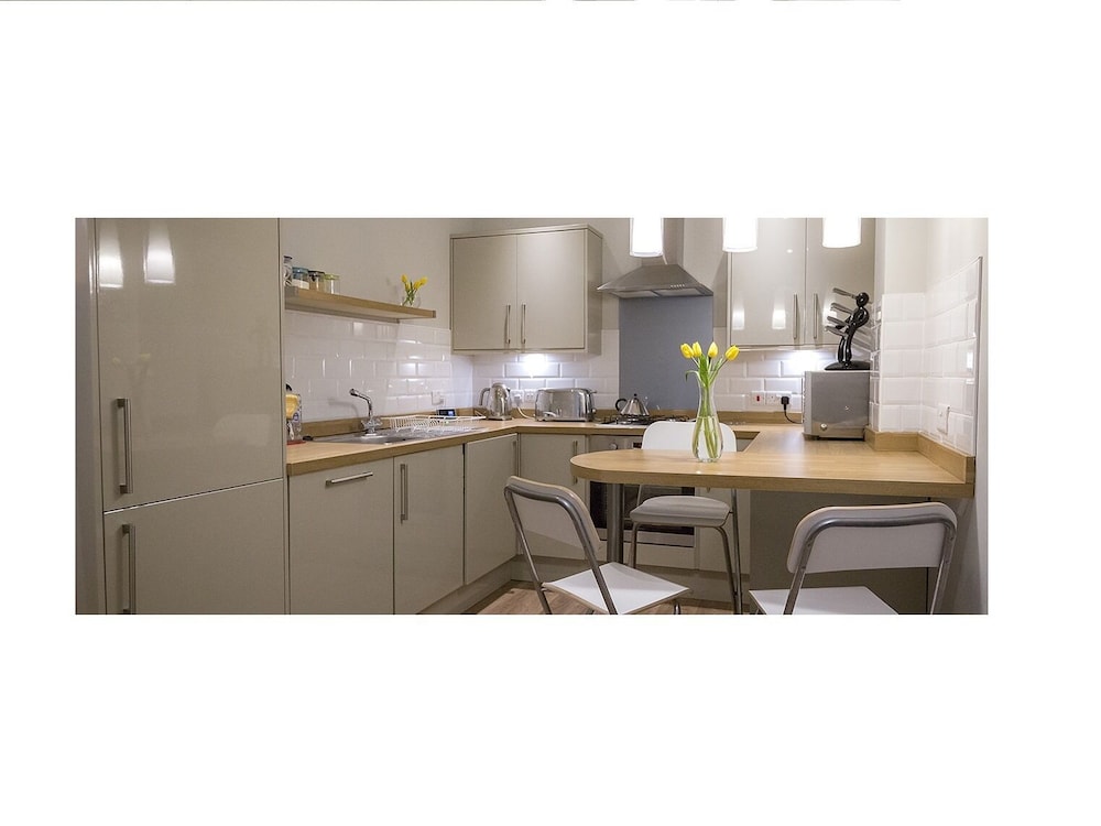 the lane apartment