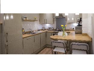 the lane apartment