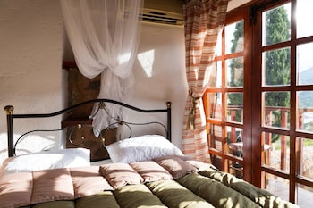 traditional homes of crete