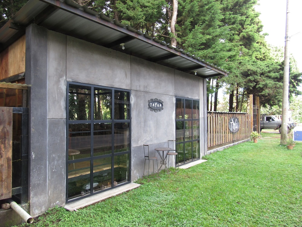 ataco luxury cabin