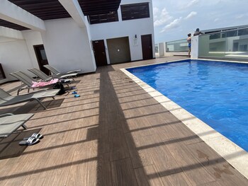luxury studio apartment at the gallery