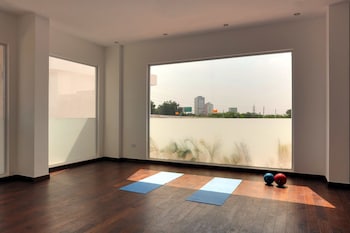 luxury studio apartment at the gallery