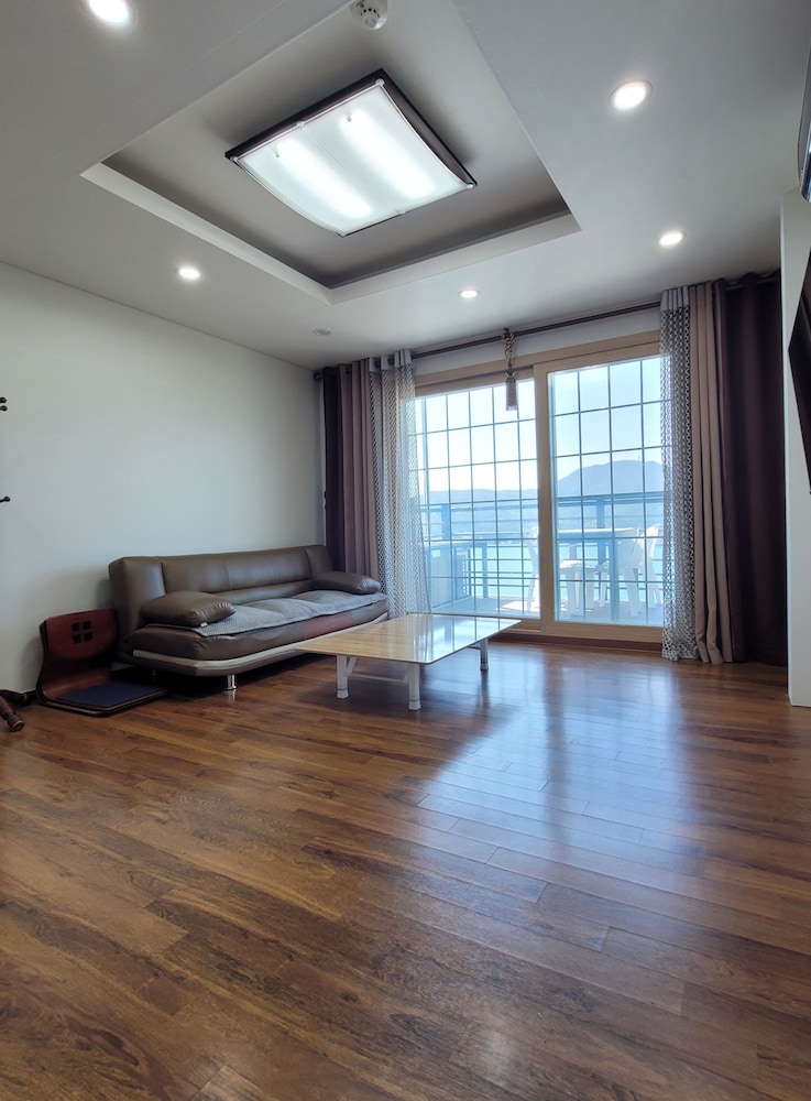 a day in geoje pension