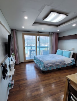 a day in geoje pension
