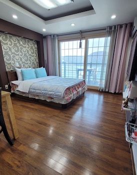 a day in geoje pension