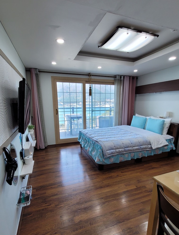 a day in geoje pension