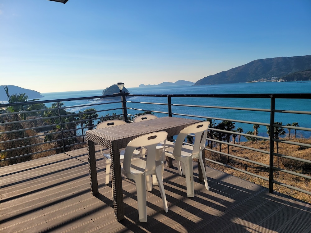a day in geoje pension