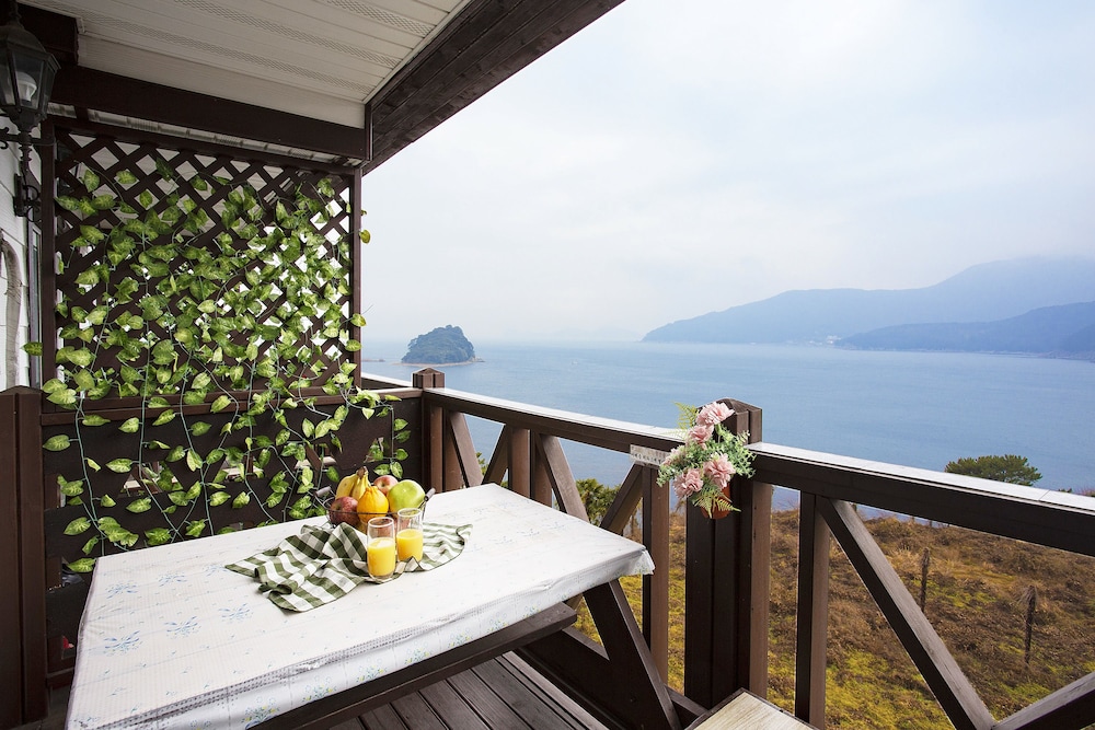 a day in geoje pension