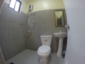 almira diving resort